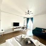 & Studiouri Melia Apartment *