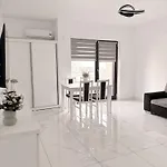 & Studiouri Melia Apartment