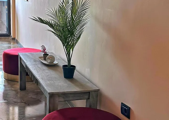 & Studiouri Melia Lejlighed