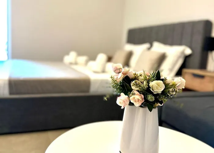 & Studiouri Melia Lejlighed