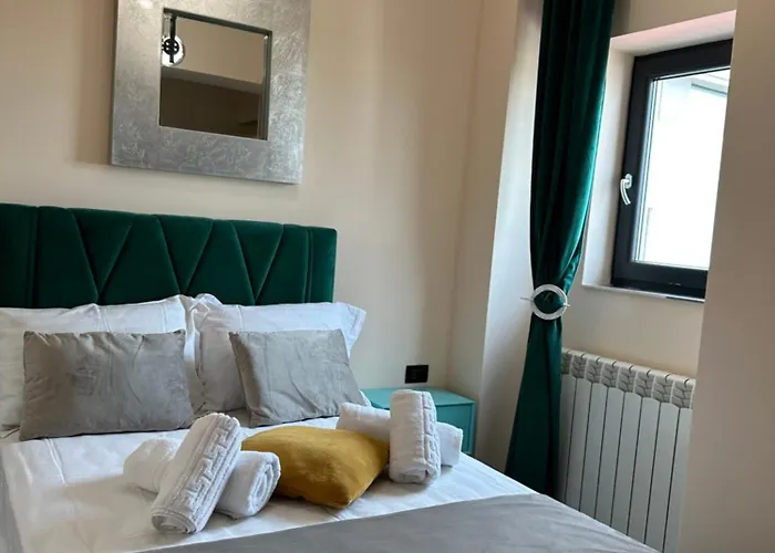 & Studiouri Melia Lejlighed *